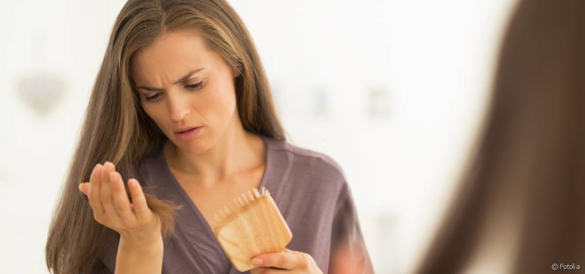 4 astuces contre les cheveux blancs